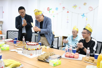 园艺学院举办季度教职工集体生日会